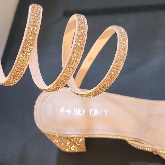 BRAND NEW DELICACY RHINESTONE DIAMOND CHUNKY HEEL PLATFORM SANDAL - Picture 14 of 15